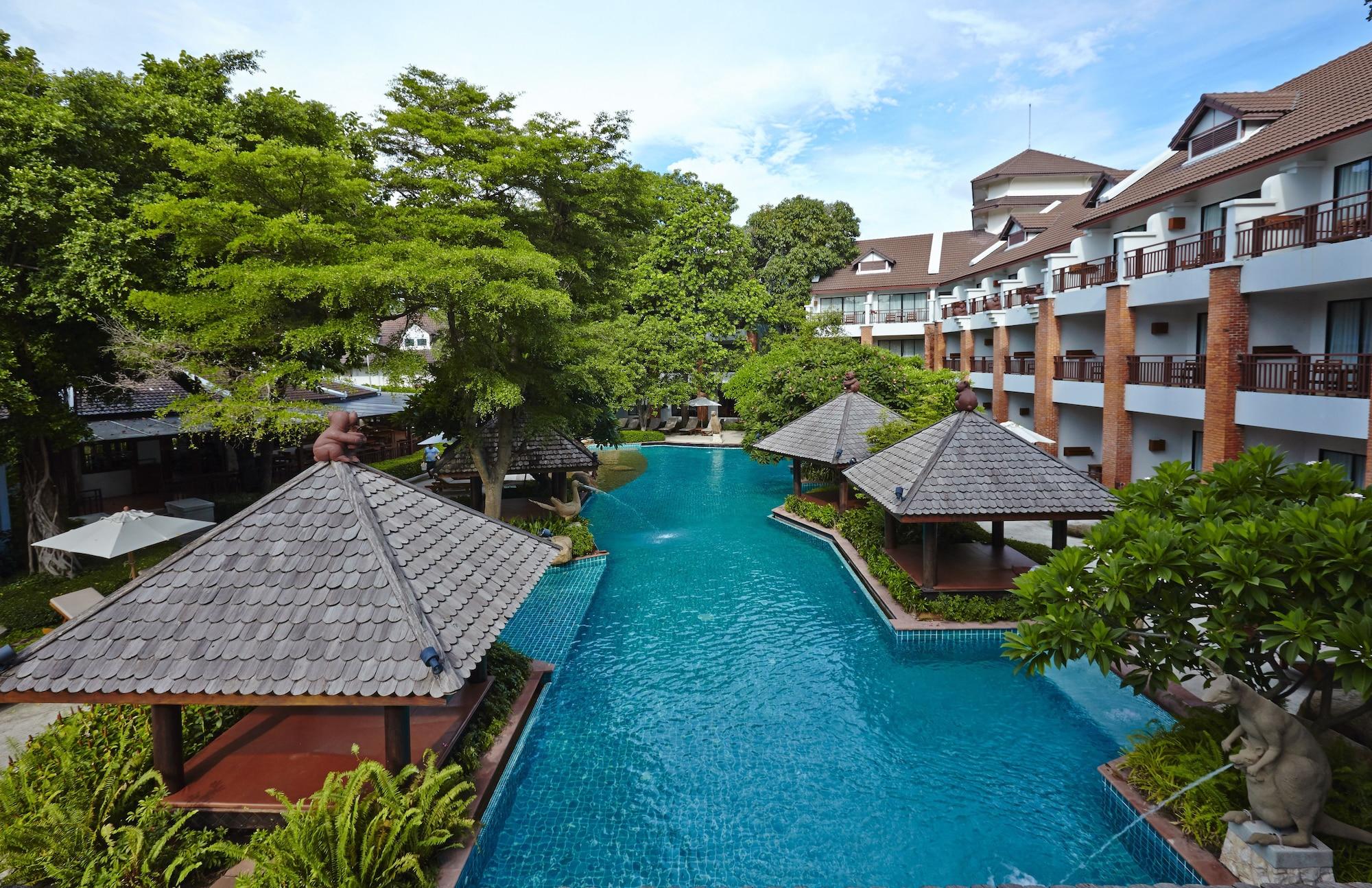 Woodlands Hotel And Resort Pattaya Exterior foto